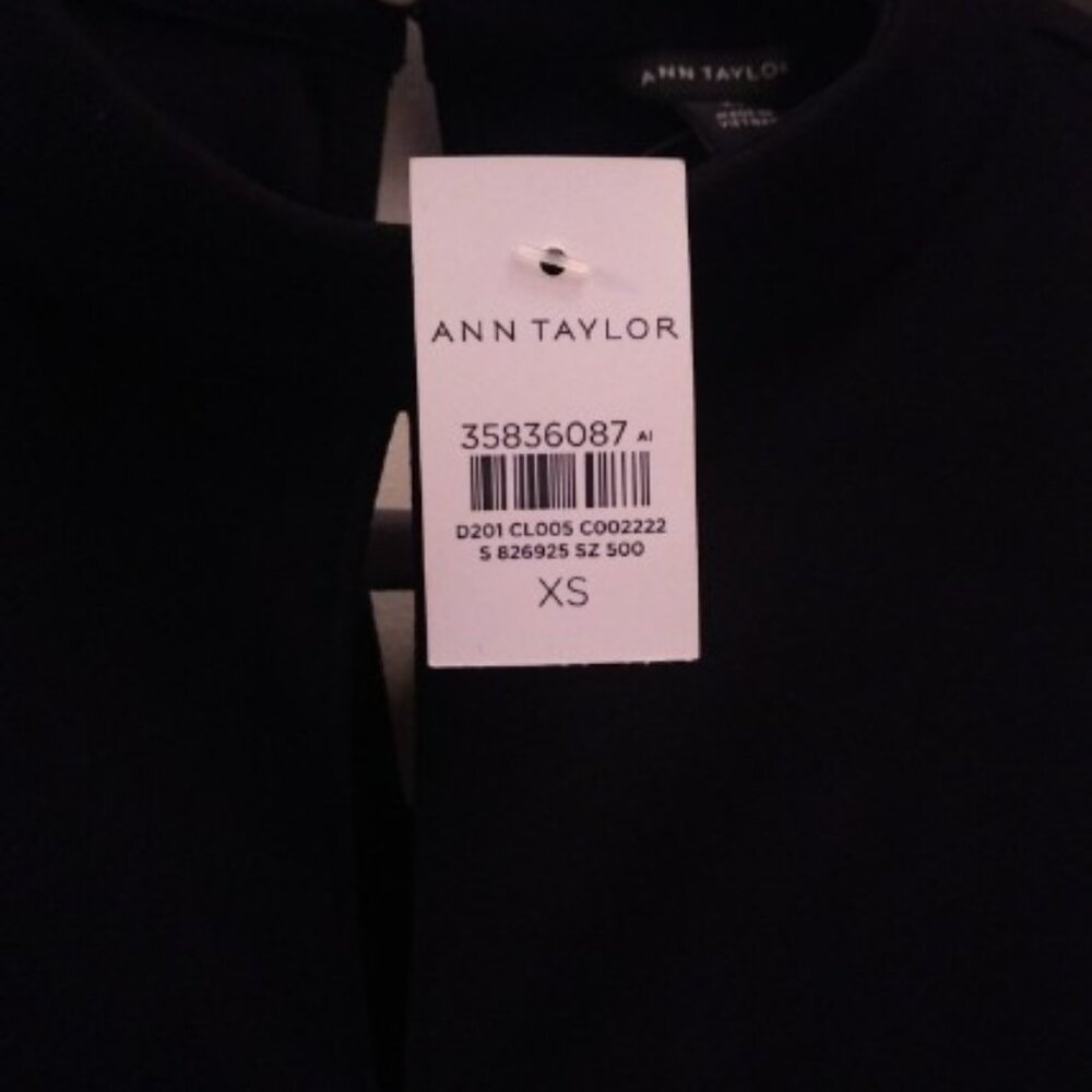Ann Taylor NWT Long Sleeve Top, Black with pearl sleeves Size XS - Picture 3 of 3